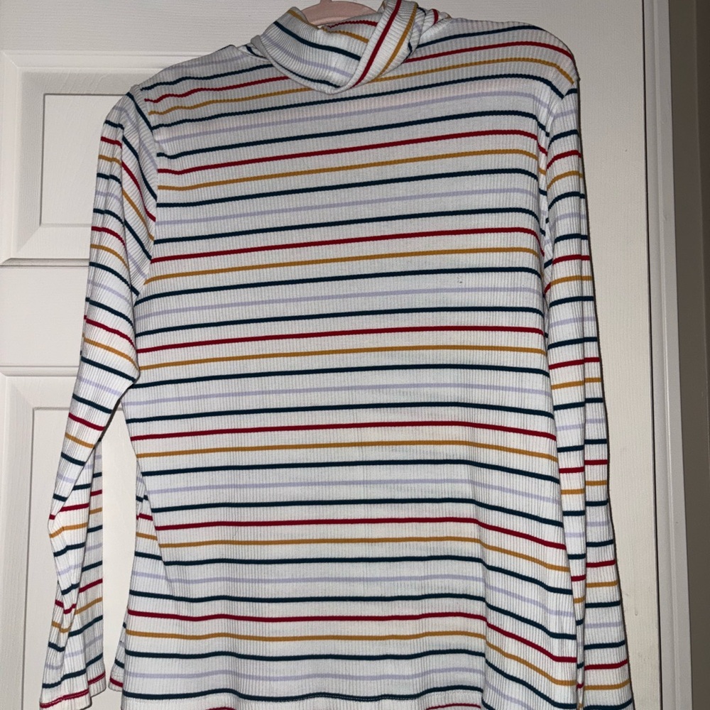 Old Navy Cream Long Sleeve Fitted Sweatshirt